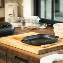 Challenger Breadware Baking Supplies & Equipment^Challenger Cast Iron Bread Pan