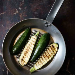 De Buyer French Ingredients|Pots & Pans^Mineral B Griddle Pan, 26cm