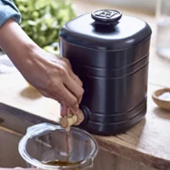 Emile Henry Pickling, Preserving & Fermenting Jars^Vinaigrier, 2 litre