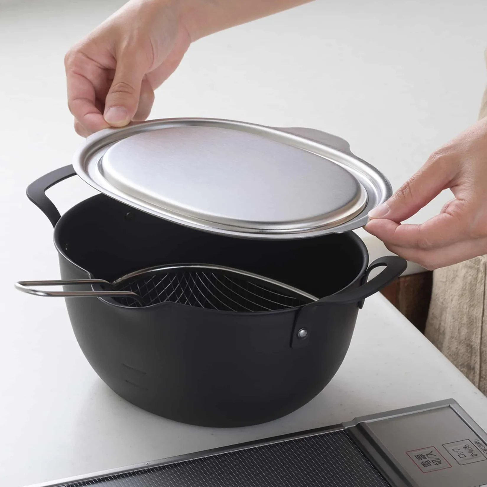 Aikata Japanese Ingredients|Pots & Pans^Japanese Stainless Steel Lid for Tempura Frying Pan, 22cm