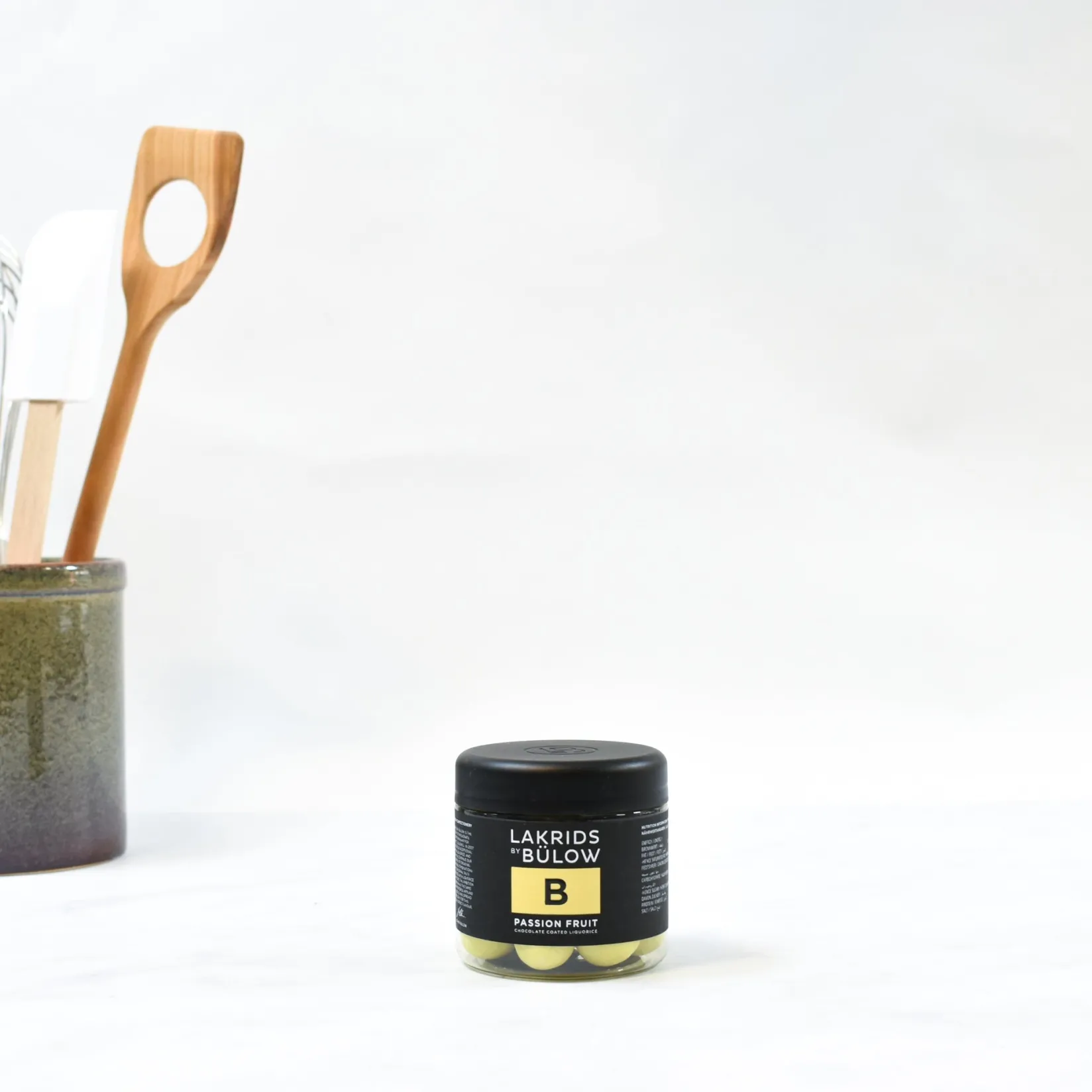 Lakrids Chocolate & Sweets|Ingredients Brands^Liquorice B - Passion Fruit & Chocolate