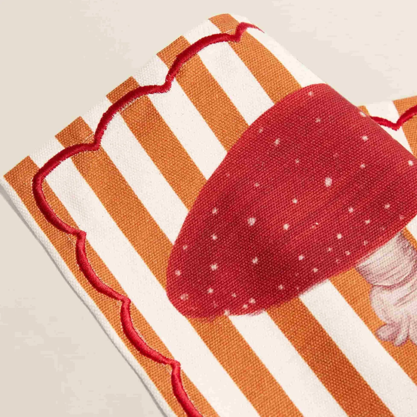 The Platera Tableware Brands^Striped Amanita Mushroom Cotton Placemat